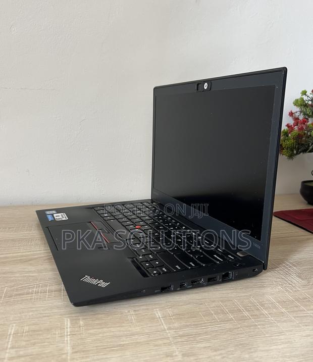 Laptop Lenovo ThinkPad T460s 16GB Intel Core I7 SSHD (Hybrid) 256GB · Photo 1