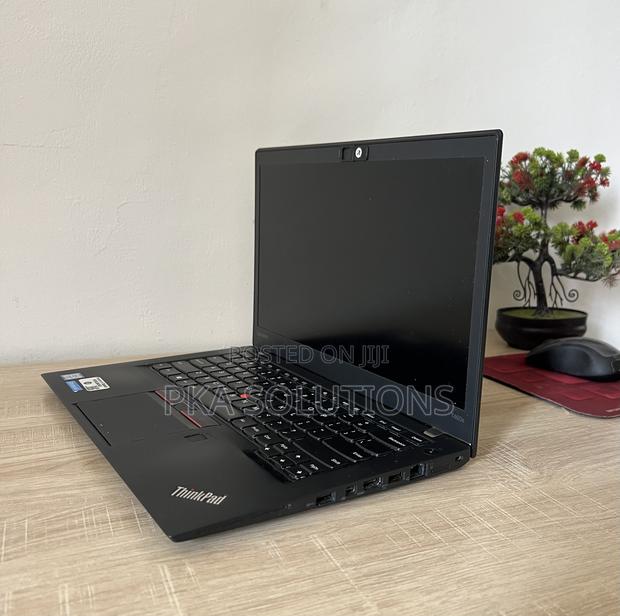 Laptop Lenovo ThinkPad T460s 16GB Intel Core I7 SSHD (Hybrid) 256GB · Photo 2