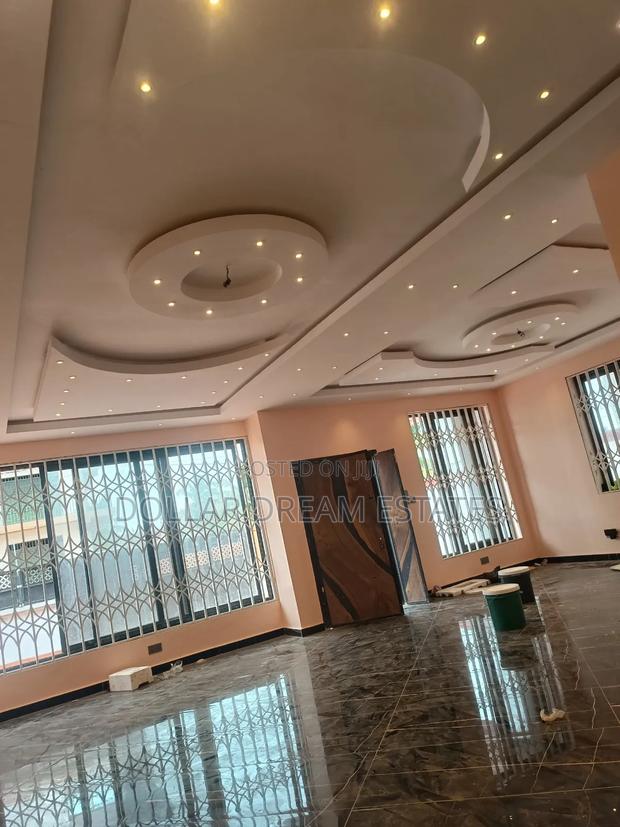 5bdrm House in East Legon for sale · Photo 4