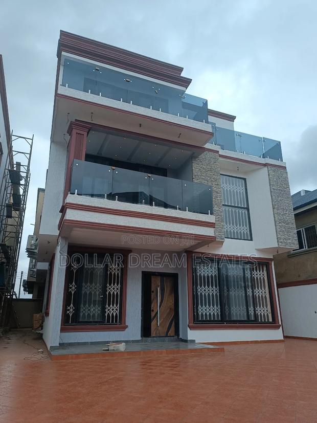 5bdrm House in East Legon for sale · Photo 1