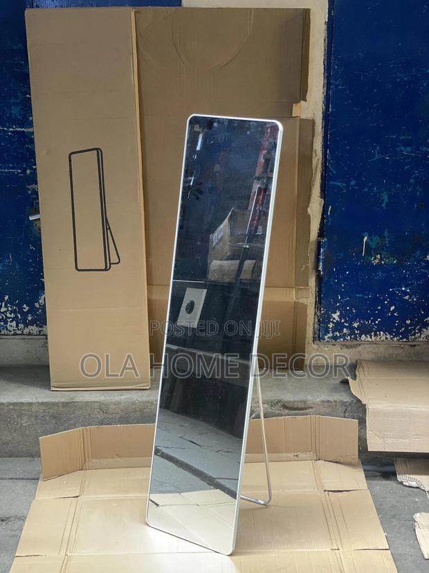 Dressing Mirror · Photo 1