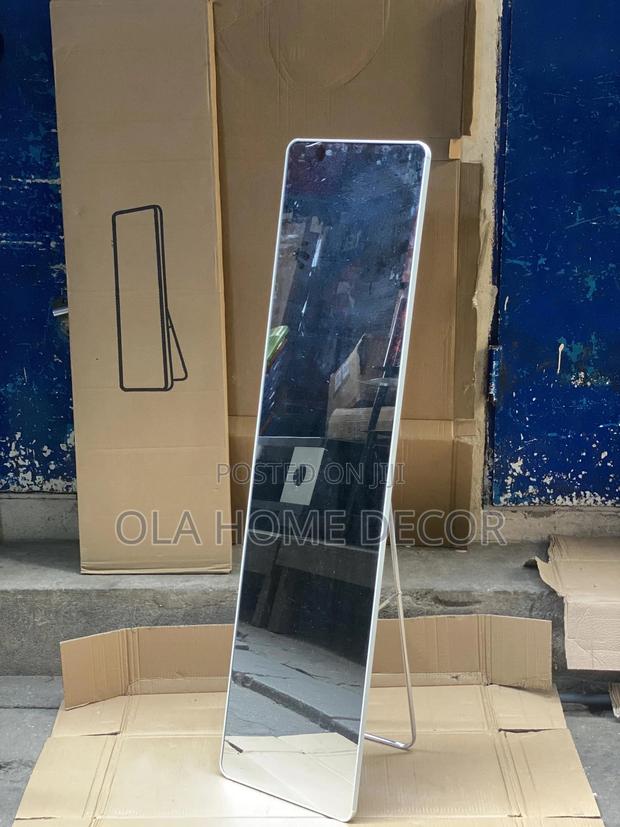 Dressing Mirror · Photo 2