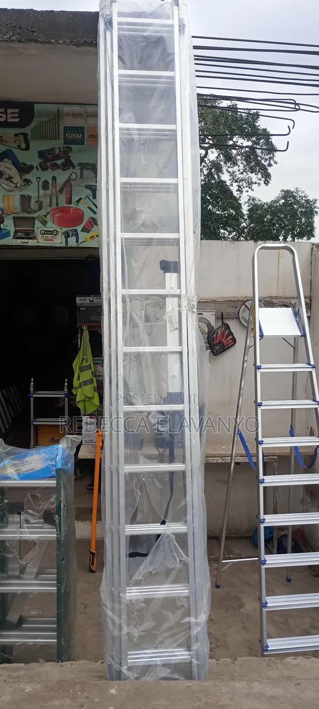 3/12 Extension Aluminum Ladder · Photo 1