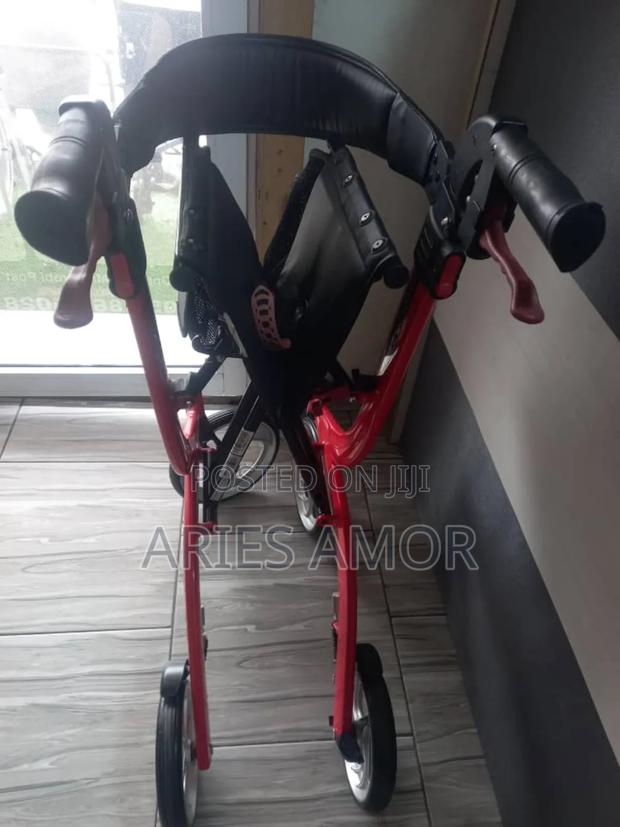 Drive X Rollator Walking Aid · Photo 3