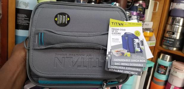TITAN Expandable Lunch Box · Photo 1