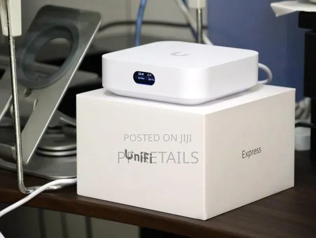 Unifi Express (Ux) · Photo 1