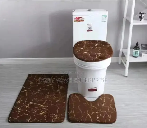 Toilet Seat Doormat / Bathroom Doormat 3 in 1 · Photo 1