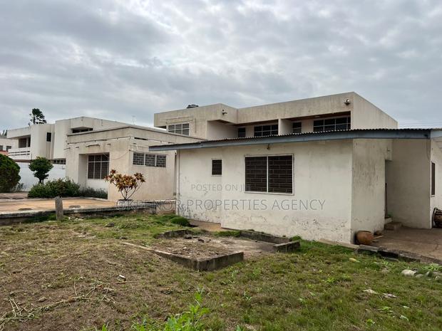 7bdrm House in Accra for sale · Photo 5