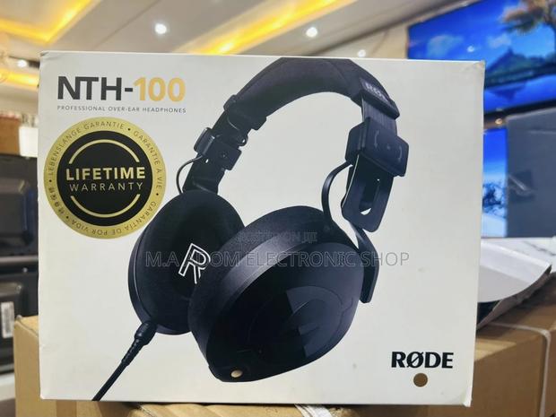 Well Design RØDE NTH-100 Professional Over-Ear Headphones. · Photo 1