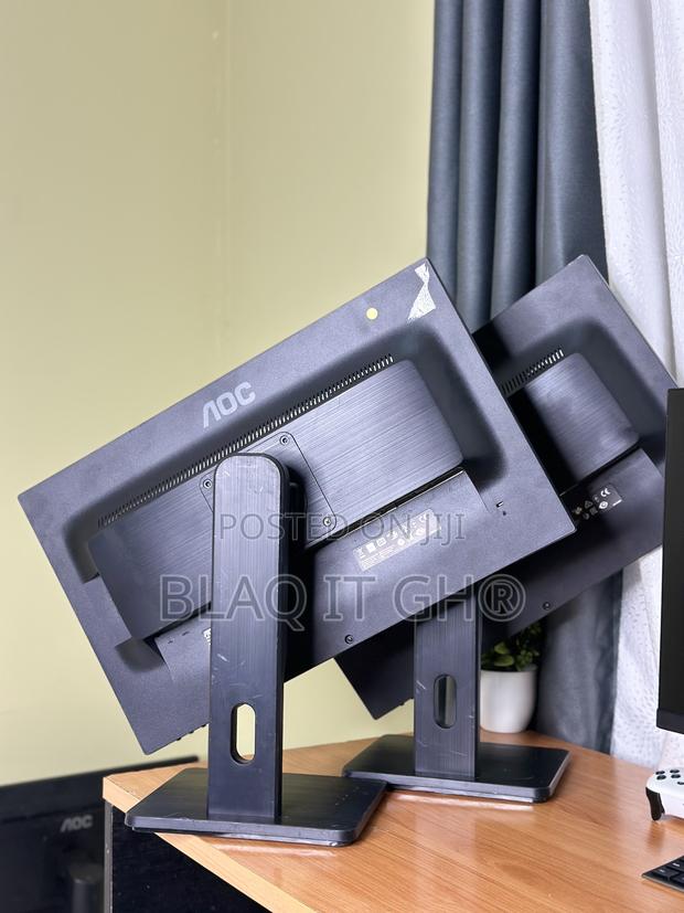 AOC 24 Inches IPS FHD With Speakers · Photo 2