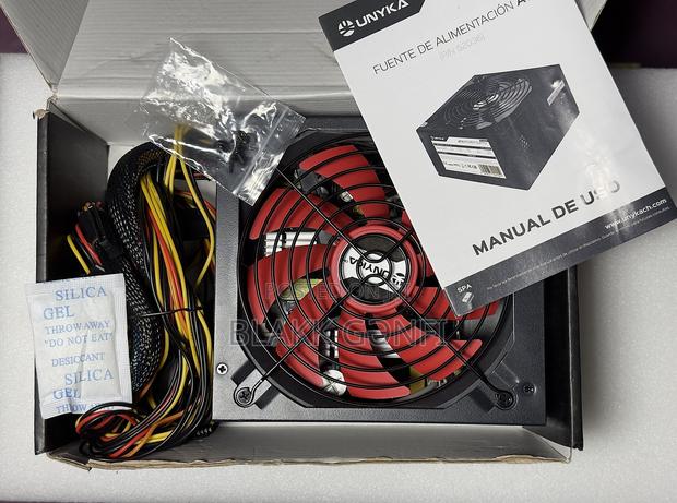 Unyka 700w Gaming Power Supply · Photo 2