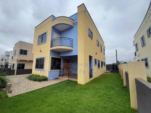 4bdrm Duplex in Amanfrom,Adenta, Accra Metropolitan for sale · Photo 1