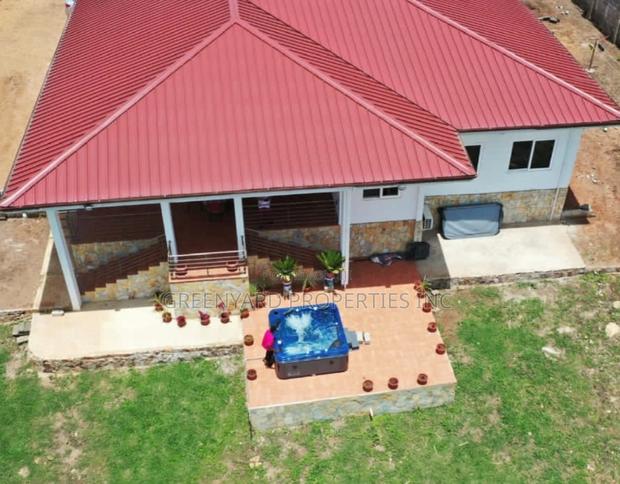5bdrm House in Papaye Resort, Aburi for sale · Photo 2