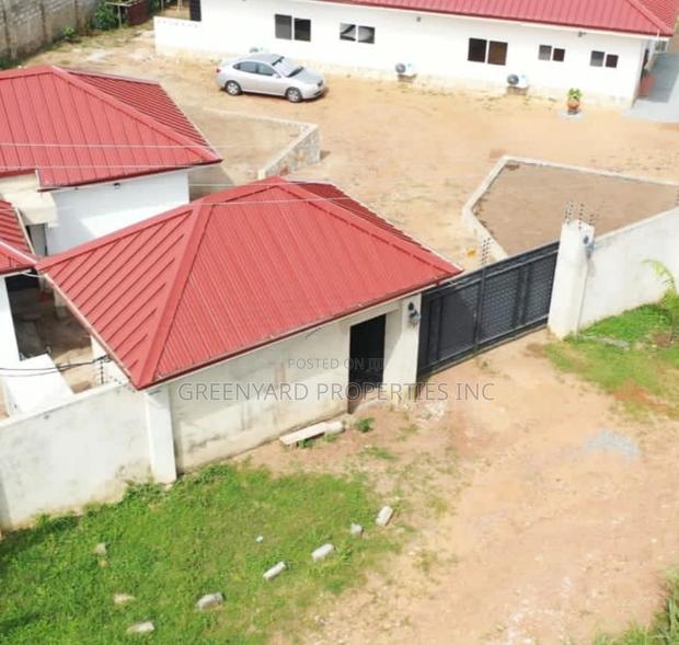 5bdrm House in Papaye Resort, Aburi for sale · Photo 5