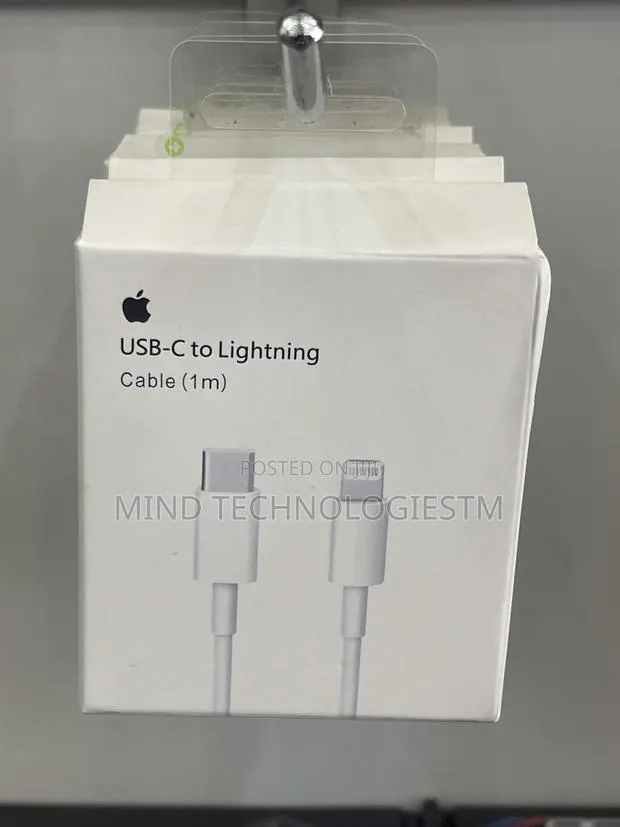 Apple iPhone Usb-C to Lightening Cable Charger · Photo 1