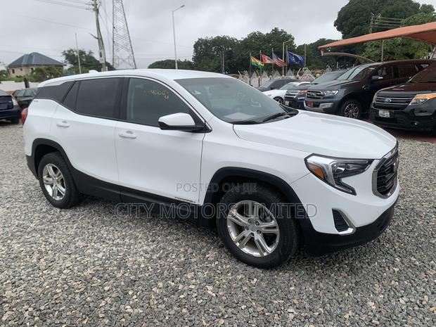 GMC Terrain SLE AWD 2019 White · Photo 8