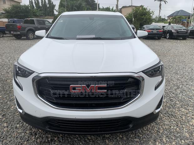 GMC Terrain SLE AWD 2019 White · Photo 1