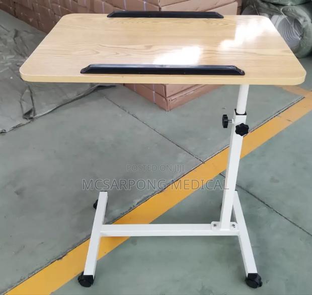 Overbed Cardiac Table · Photo 8
