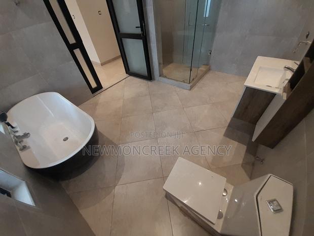 4bdrm Duplex in Amanfrom,Adenta., Accra Metropolitan for sale · Photo 5