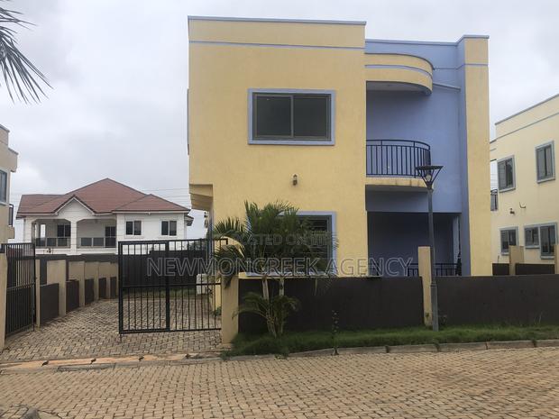 4bdrm Duplex in Amanfrom,Adenta., Accra Metropolitan for sale · Photo 1