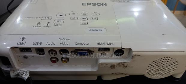 Projector and Screen for Rent · Photo 2