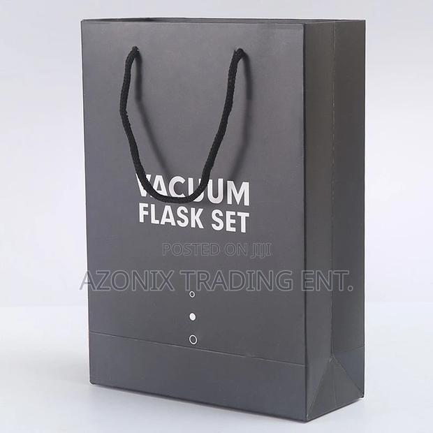 3 in 1 Vacuum Flask + Bag · Photo 3