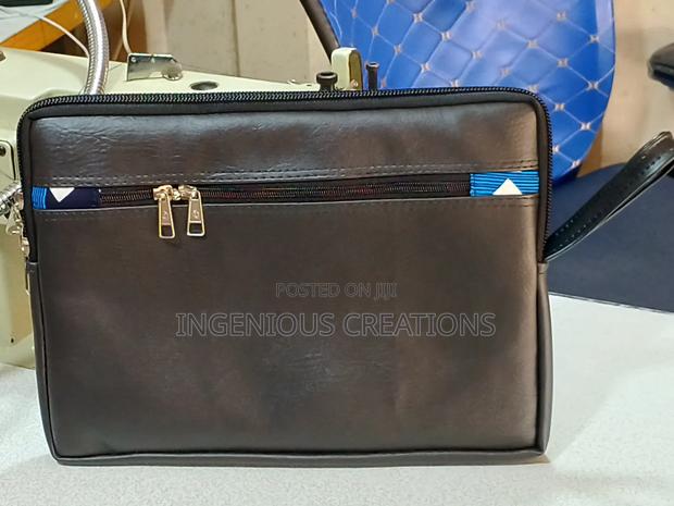 Macbook /Laptop Case · Photo 3
