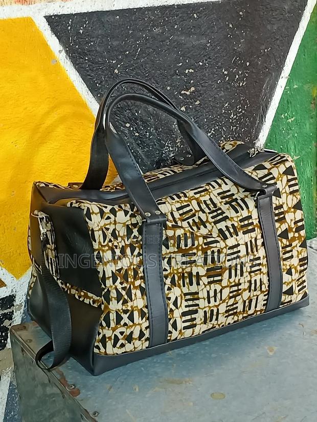 Travel Bag · Photo 3