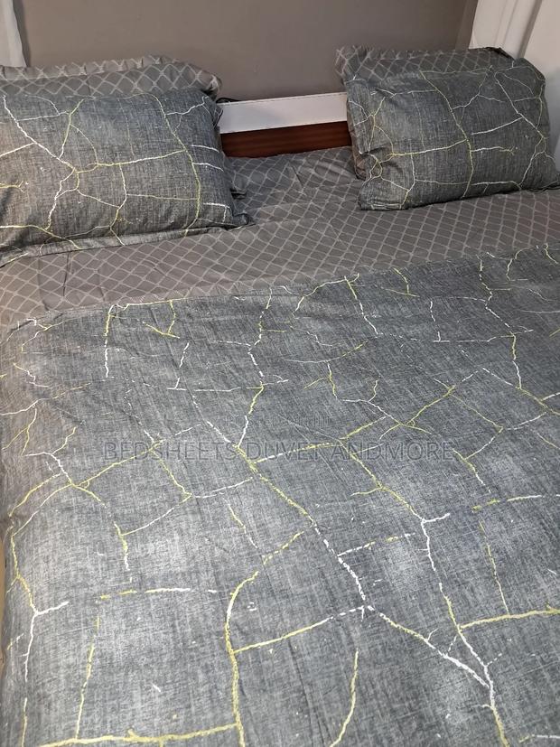 Black Marble Bedsheet · Photo 1