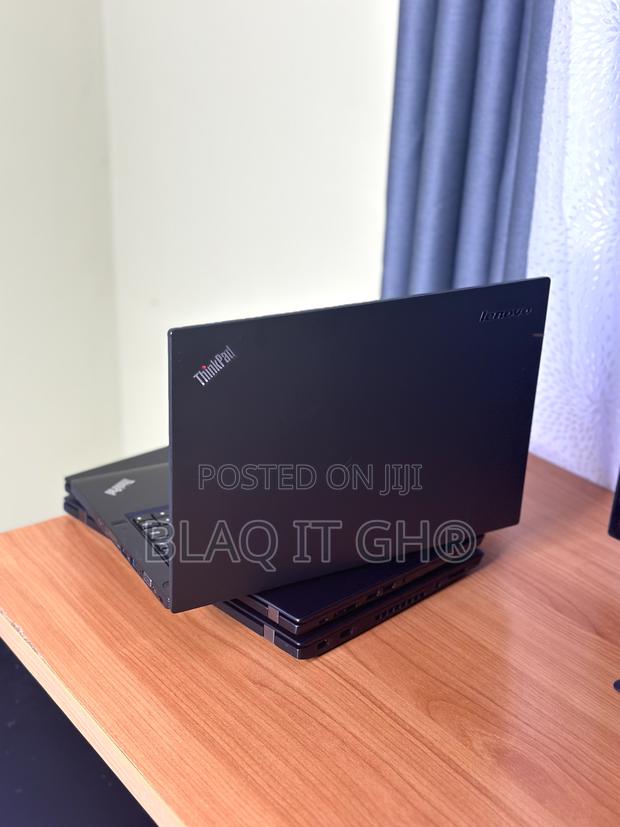 Laptop Lenovo Thinkpad T490s 8GB Intel Core I5 SSD 256GB · Photo 2