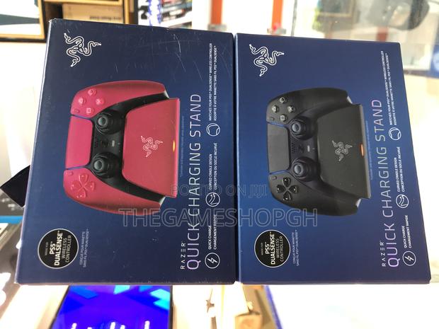 Razer Quick Charging Stand for Playstation 5 · Photo 3