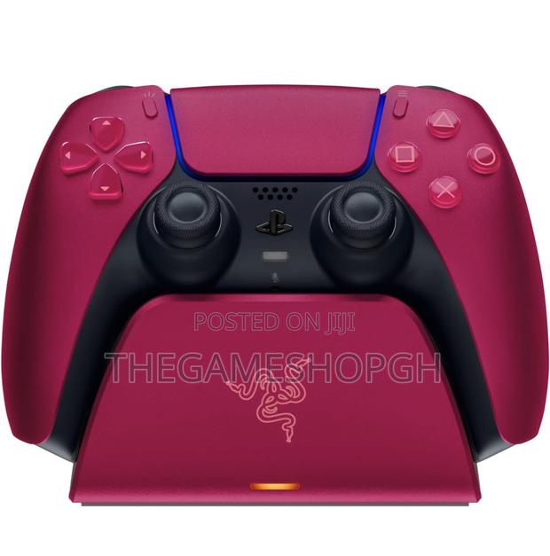 Razer Quick Charging Stand for Playstation 5 · Photo 1