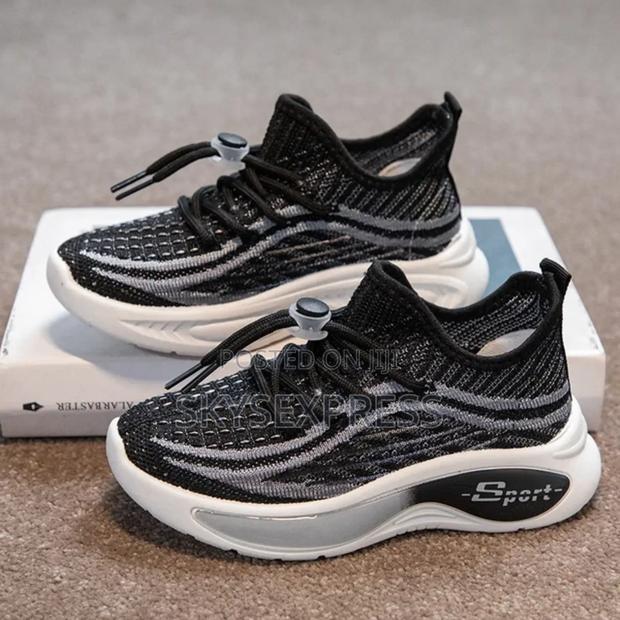 Children's Comfortable Sneakers · Photo 2