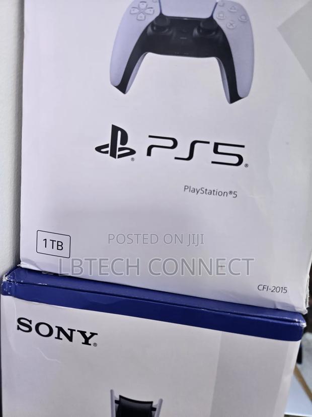 Play Station 5 Slim Game Console · Photo 2