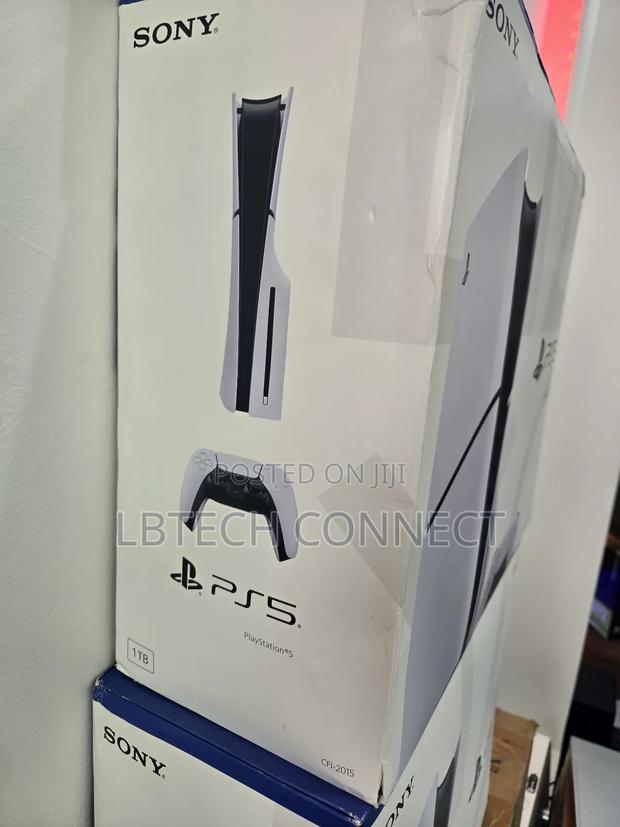 Play Station 5 Slim Game Console · Photo 3