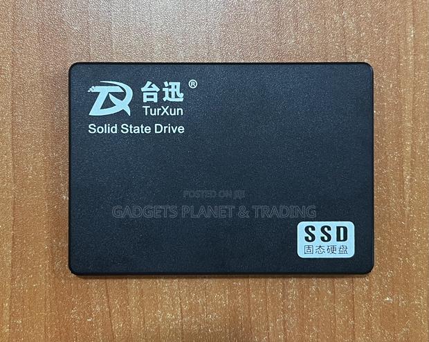 Turxun Sata Ill 2.5" Internal Solid State Drive SSD- 512gb · Photo 3