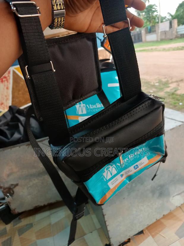 Customized Delivery Bags With Chest Rig · Photo 2