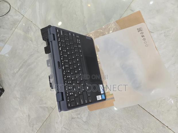 New Laptop Lenovo Yoga 2 8GB Intel SSD 128GB · Photo 4