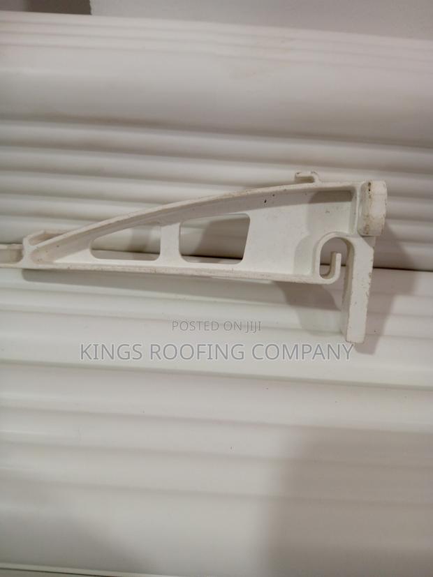 PVC Rain Gutter Accessories- Hanger · Photo 2
