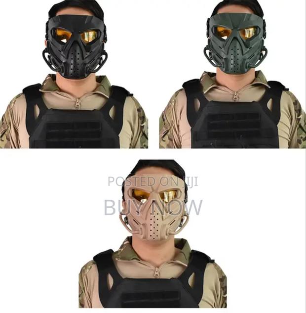 Tactical Face Mask · Photo 2