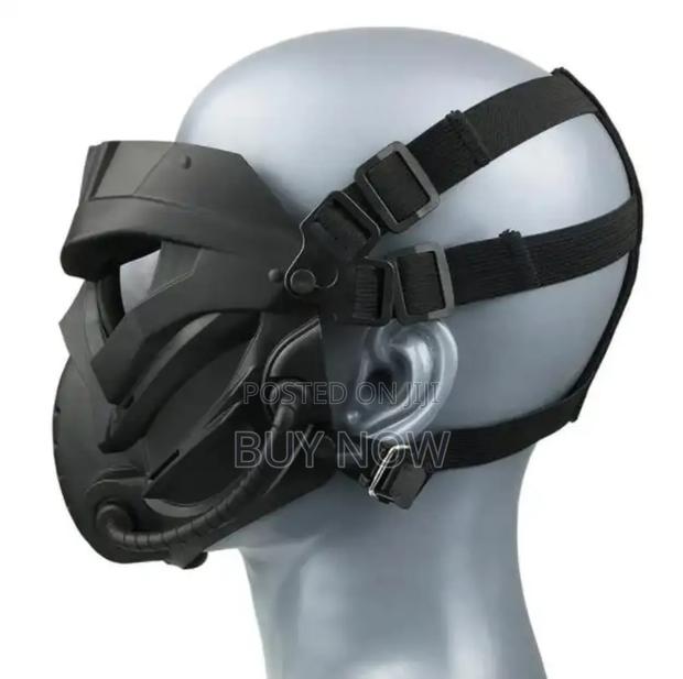 Tactical Face Mask · Photo 4