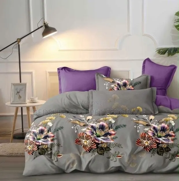 Beautiful Grey and Purple Flowered Designed Duvet · Photo 1