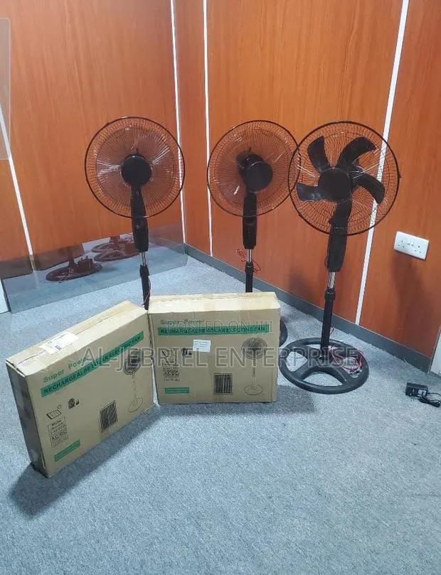 Rechargeable Solar Electric Fan · Photo 1