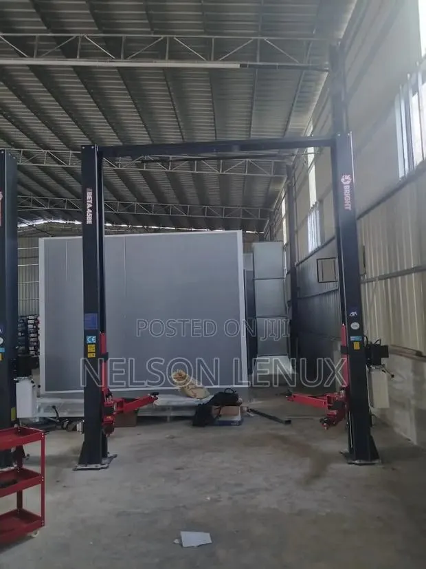 Certified Bright Beta 45 Electric Car Lift 4500kg Lifting Capacity · Photo 1