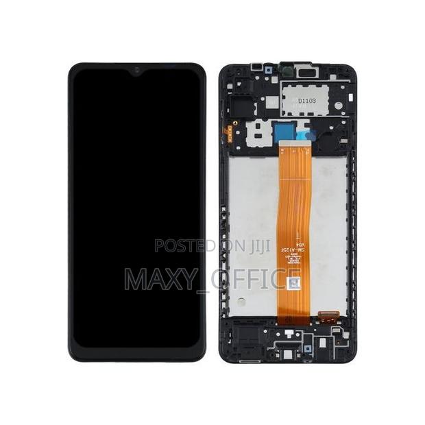 Samsung Galaxy A12 Screen Replacement · Photo 3