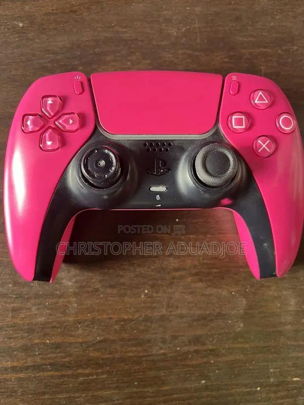 PS5 Controller · Photo 1