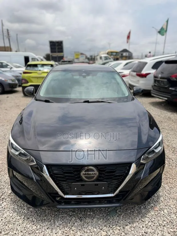 Nissan Sentra SV 2021 Black · Photo 1