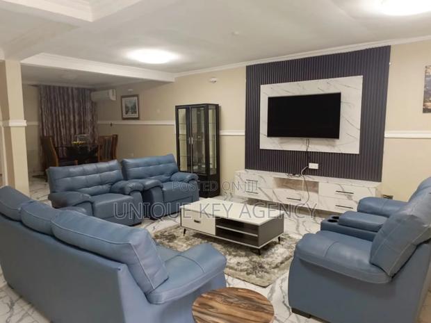 Furnished 3bdrm Apartment for rent · Photo 2
