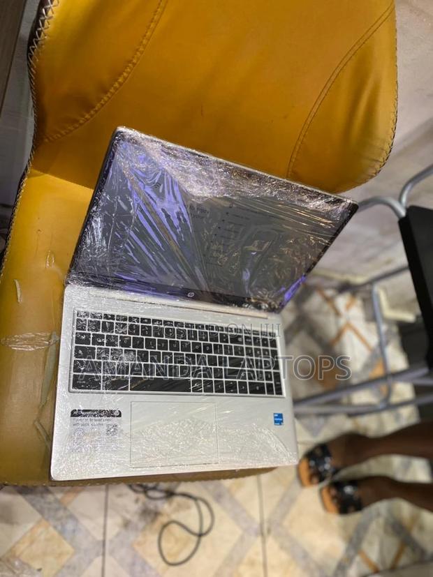 New Laptop HP 15-Dy1031wm 4GB Intel Pentium SSD 60GB · Photo 7