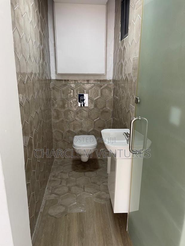 Newly Built Office Space for Rent at Third-Gate · Photo 8